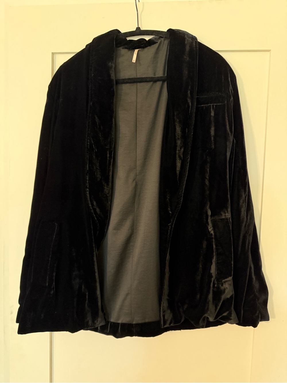 Free People Black Velvet Blazer Size XS/TP Yesterday's Muse Slouchy Pockets